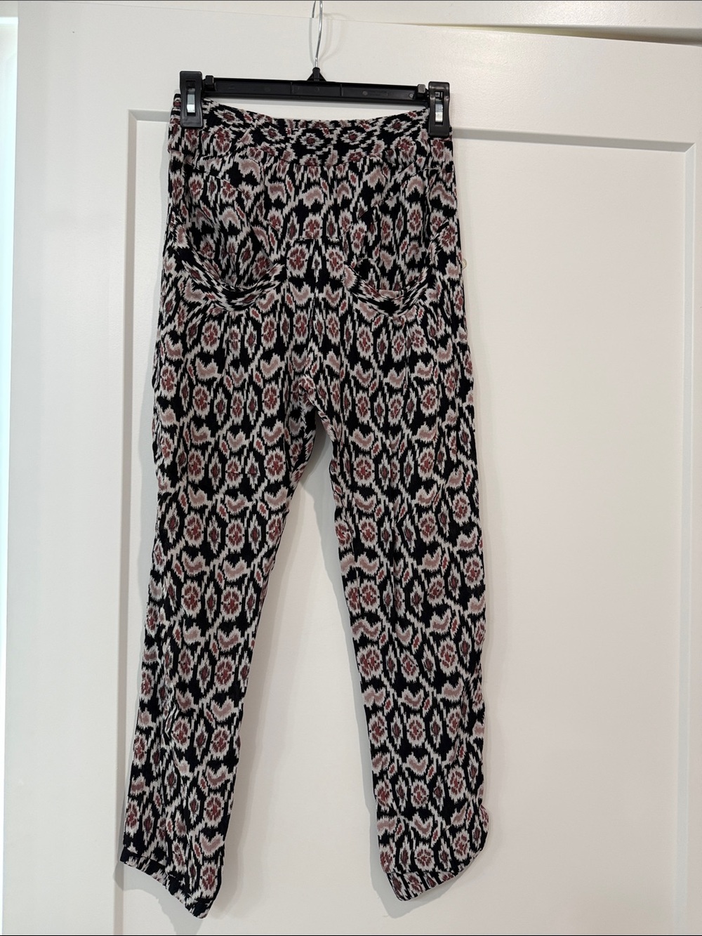 Flynn Skye Black & Pink Printed Pull-On Leggings